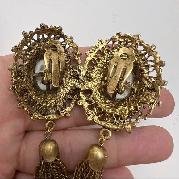 Vintage Victorian Revival Ornate Goldtone Speckle Cabochon Tassel Clip Earrings - Picture 6 of 7